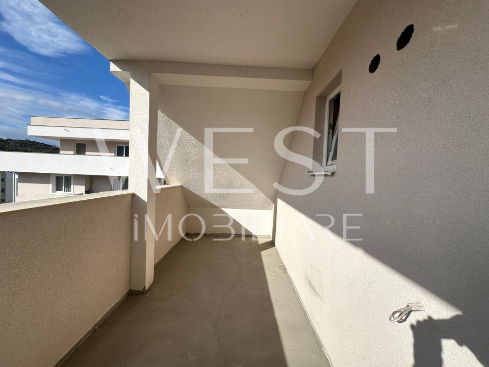 Apartament semifinisat cu 3 camere l terasa l zona Cetatii 