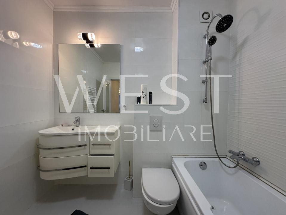 Apartament ultrafinisat l 3 camere l 2 bai l zona Eroilor 