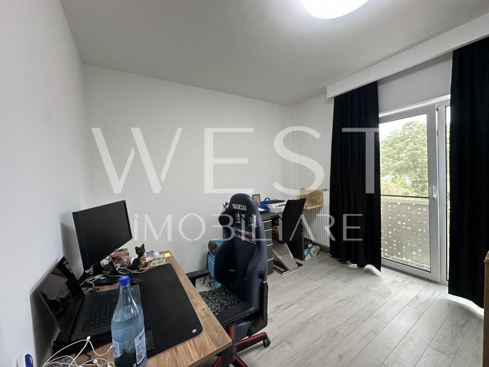 Apartament decomandat cu 3 camere, terasa circulara 202 mp, mobilat/utilat