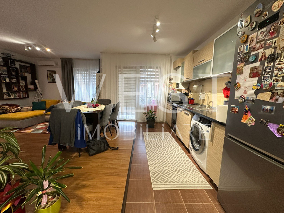 Apartament cu 3 camere l la cheie l parcare l Sesul de sus 