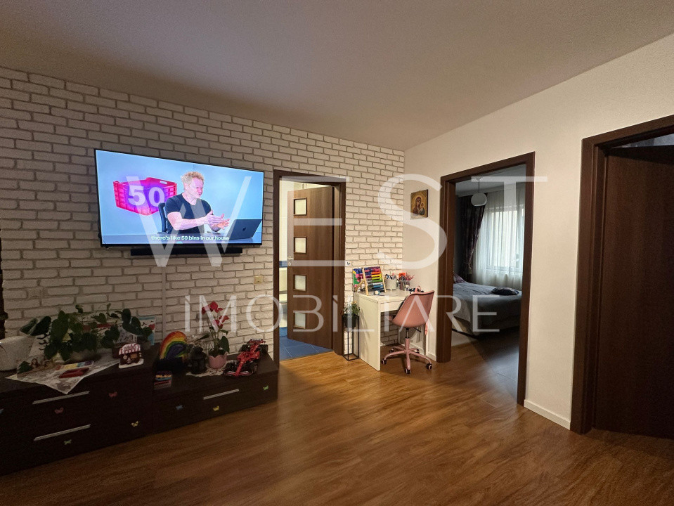 Apartament cu 3 camere l la cheie l parcare l Sesul de sus 