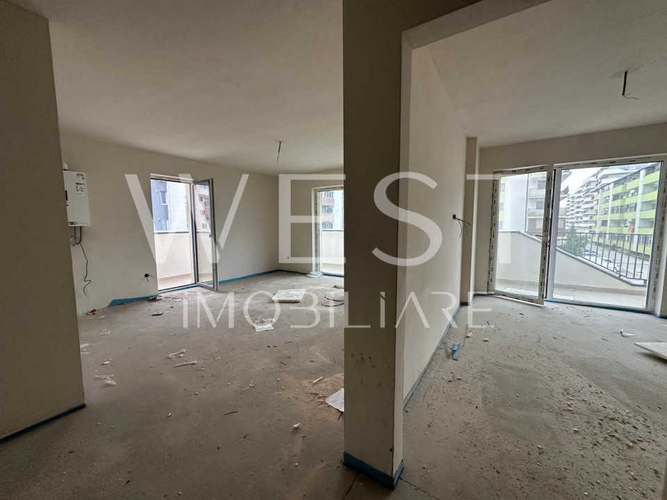 Apartament semifinisat l 3 camere l bloc nou l Eroilor 