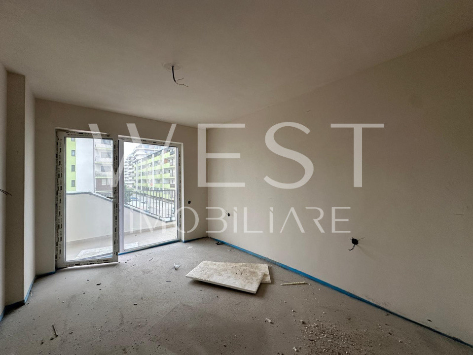 Apartament semifinisat l 3 camere l bloc nou l Eroilor 