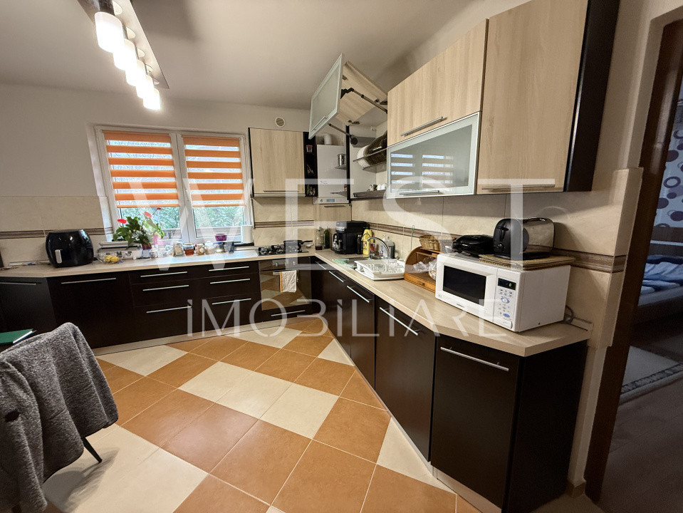 Casa individuală | 190 mp Util | 1000 mp teren |  LUNA DE SUS 