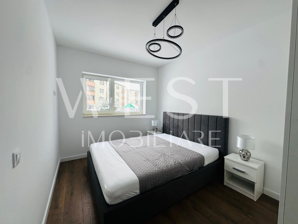 Apartament decomadat l 3 camere l la cheie l parcare l  rate la constructor 