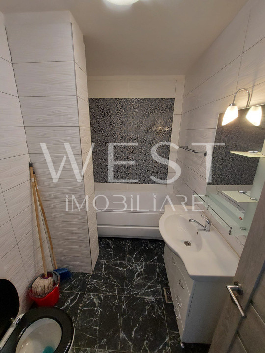 Apartament 3 camere l bloc nou l parcare l Eroilor 