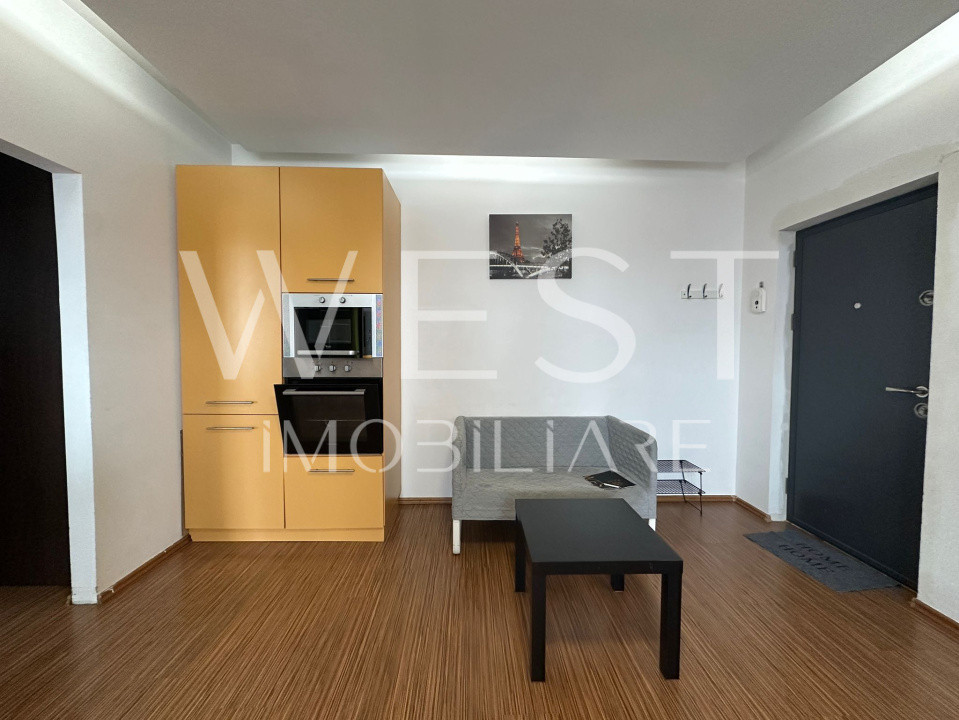 Apartament cu 3 camere l decomandat l la cheie l curte privata l Cetatii