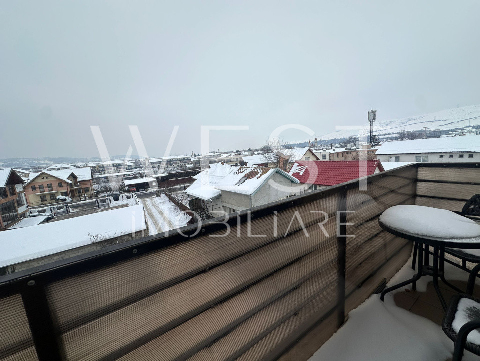 Apartament cu 3 camere l decomandat l la cheie l curte privata l Cetatii