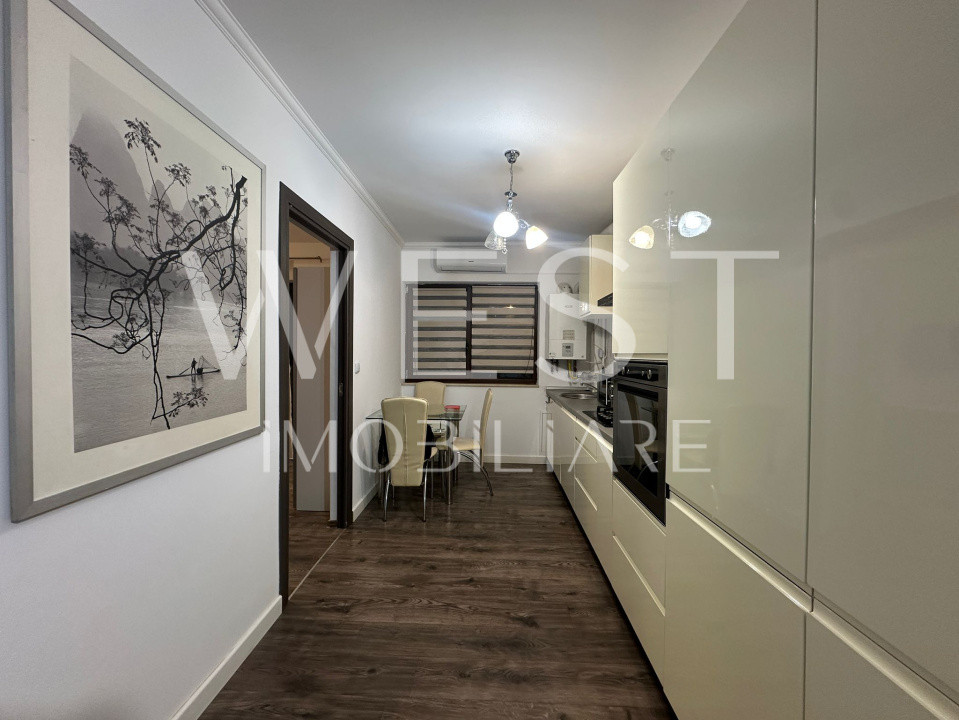 Apartament cu 3 camere l decomandat l la cheie l parcare l Sub Cetate 