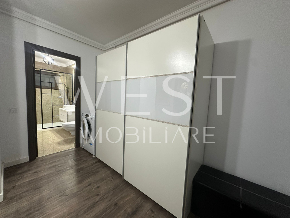 Apartament cu 3 camere l decomandat l la cheie l parcare l Sub Cetate 