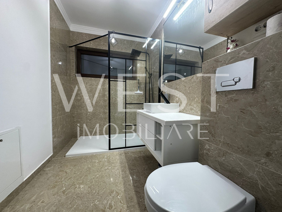 Apartament cu 3 camere l decomandat l la cheie l parcare l Sub Cetate 