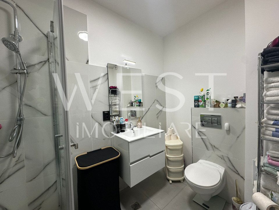 Apartament decomandat l 2 camere l la cheie l curte privata l Zona Lidl 