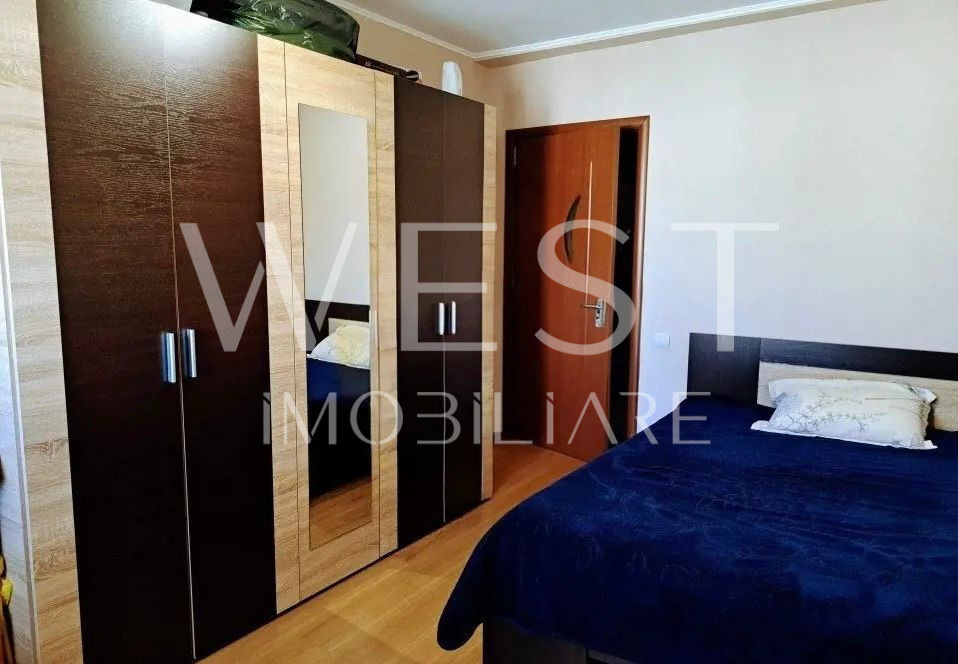Apartament decomandat l 3 camere l la cheie l parcare l zona Cetatii 