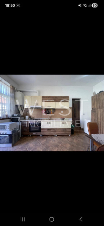 Casa SEMICENTRALA | 80 mp UTILI | CURTE 90 mp | CF | PARCARE | RENOVAT