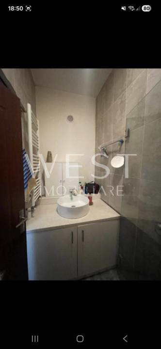 Casa SEMICENTRALA | 80 mp UTILI | CURTE 90 mp | CF | PARCARE | RENOVAT