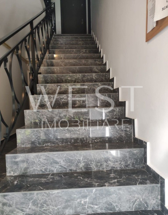 Vand pod mansardabil 275 mp Floresti Abatorului 3