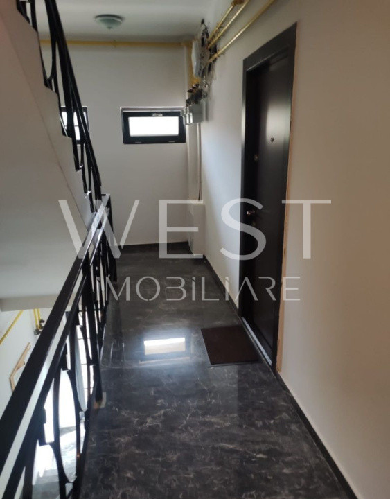 Vand pod mansardabil 275 mp Floresti Abatorului 3