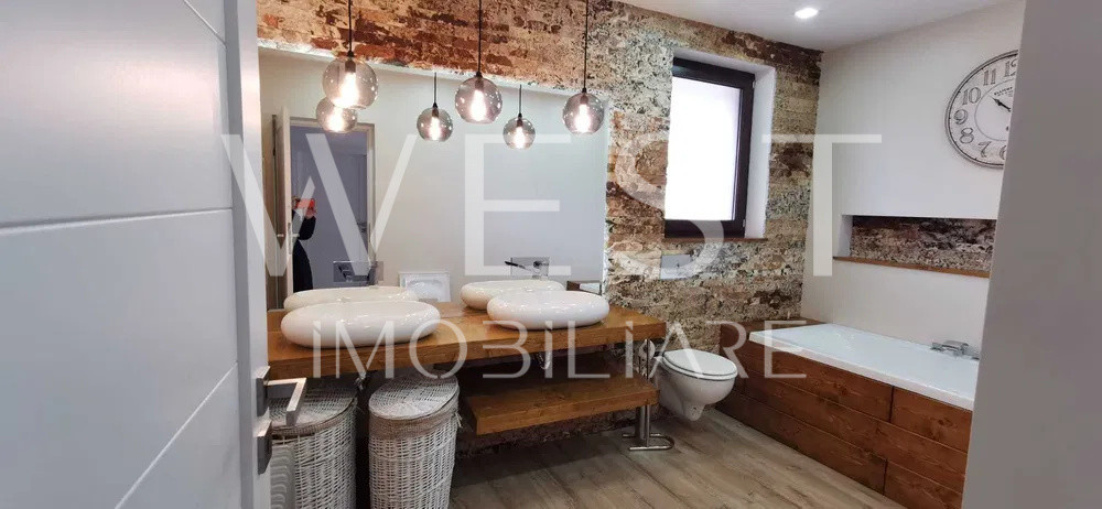 Duplex de inchiriat l superfinisata l 4 camere l curte l Urusagului