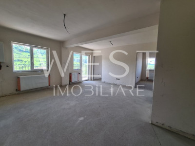 Apartament 3 cam/60mp!Terasa 25mp! Luminos!Orientare S-V! Zona Terra !