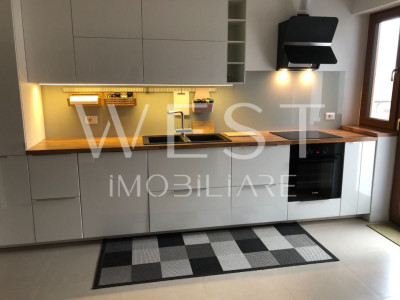 Apartament 4 camere l 125 mp utili l la cheie l curte l Andrei Muresanu