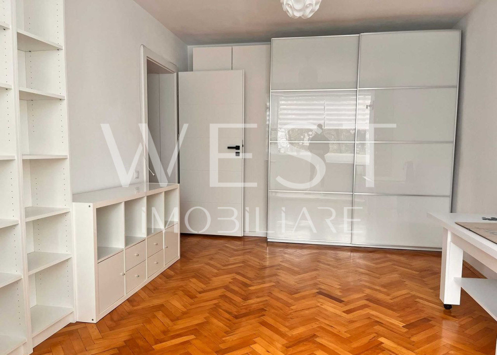 Apartament 3 camere | Decomandat | Parcare | Str. Plopilor