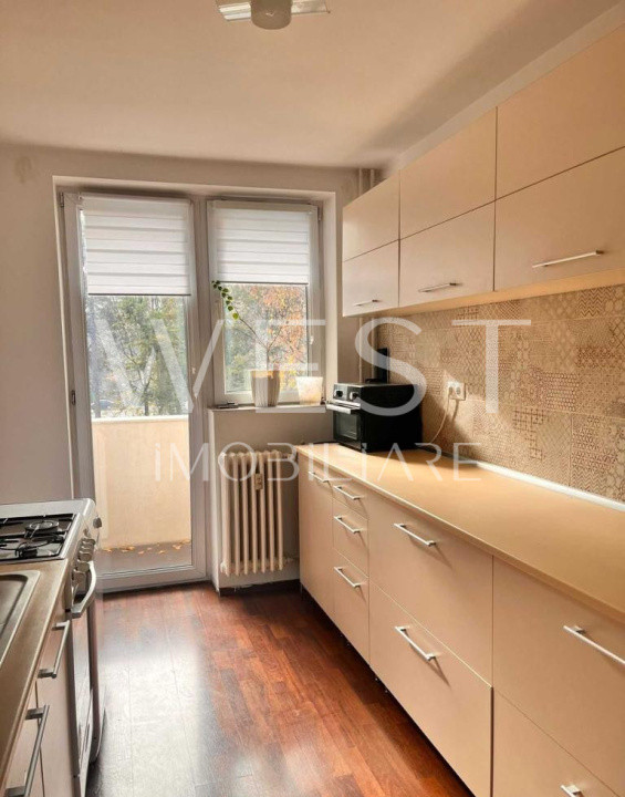 Apartament 3 camere | Decomandat | Parcare | Str. Plopilor