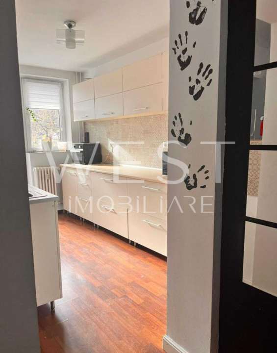 Apartament 3 camere | Decomandat | Parcare | Str. Plopilor