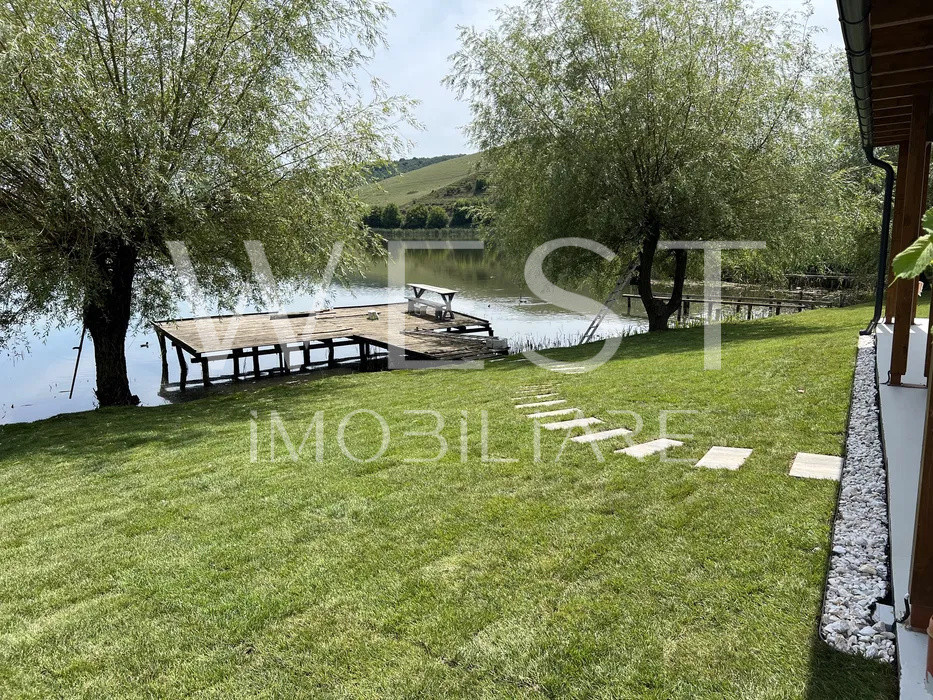 Vila moderna cu piscina pe lac l la cheie l 2530 mp teren l Geaca-CLuj