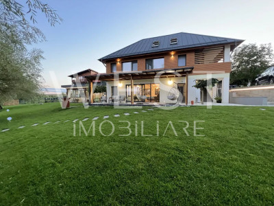 Vila moderna cu piscina pe lac l la cheie l 2530 mp teren l Geaca-CLuj