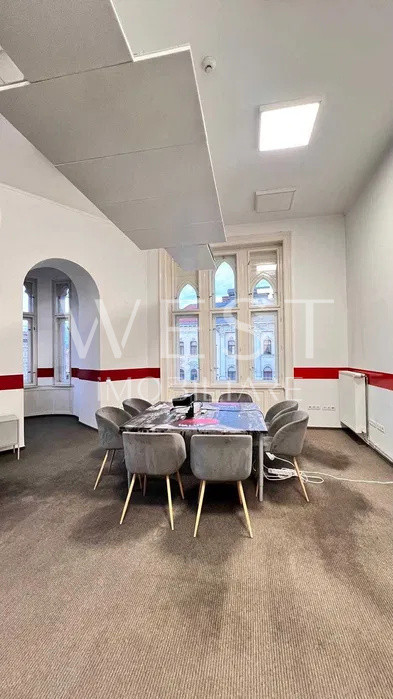 Spatiu birouri l 230 mp l 4 camere l 2 bai l zona centrala