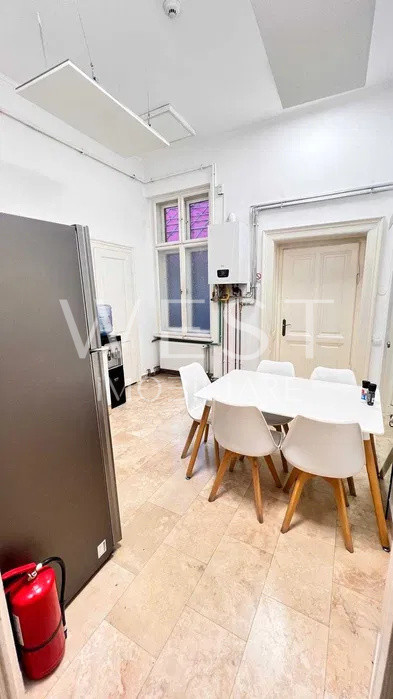 Spatiu birouri l 230 mp l 4 camere l 2 bai l zona centrala