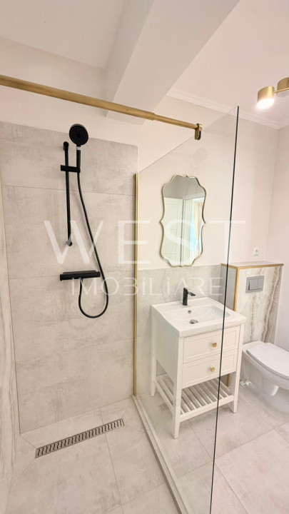 Apartament modern l 3 camere l la cheie l parcare l Urusagului 