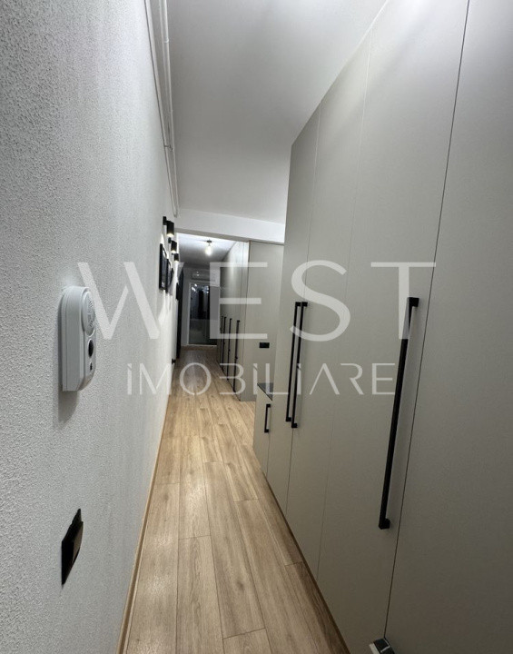 Vand Apartament 3 Camere Ultra Finisat si Utilat + 2 Parcari