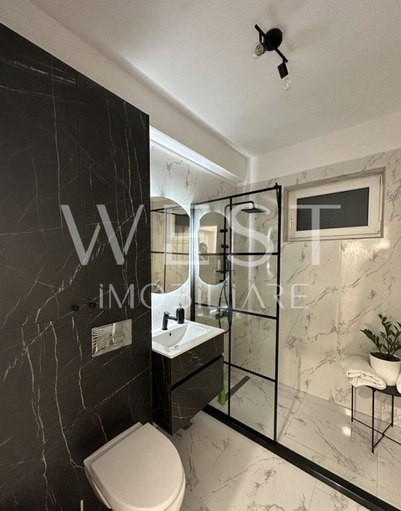 Vand Apartament 3 Camere Ultra Finisat si Utilat + 2 Parcari