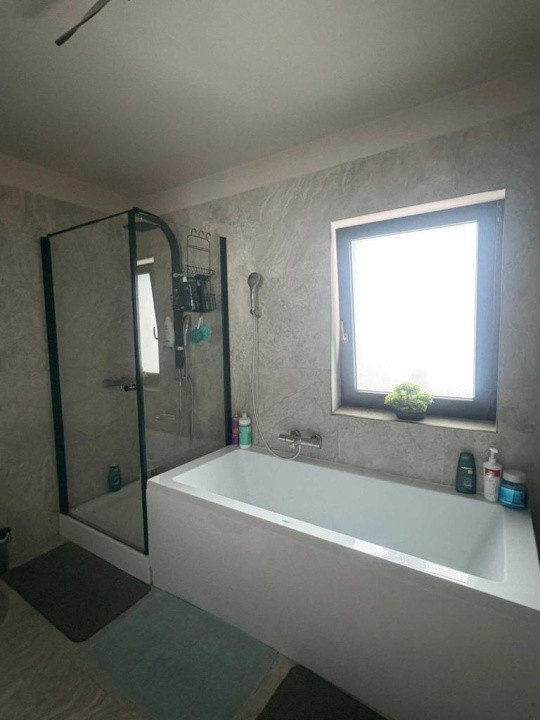 Unitate duplex l 4 camere l la cheie l curte 500 mp l garaj l Terra 