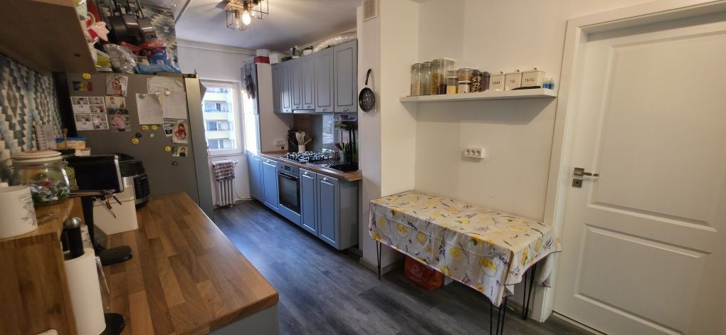 Apartament 4 camere l 78 mp utili l 2 bai l Calea Floresti 