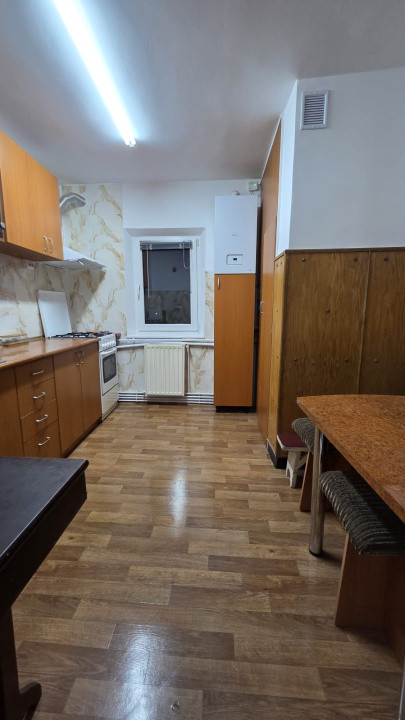 Apartament 3 camere de închiriat – Str. Buzău, Grigorescu