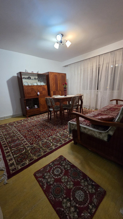 Apartament 3 camere de închiriat – Str. Buzău, Grigorescu