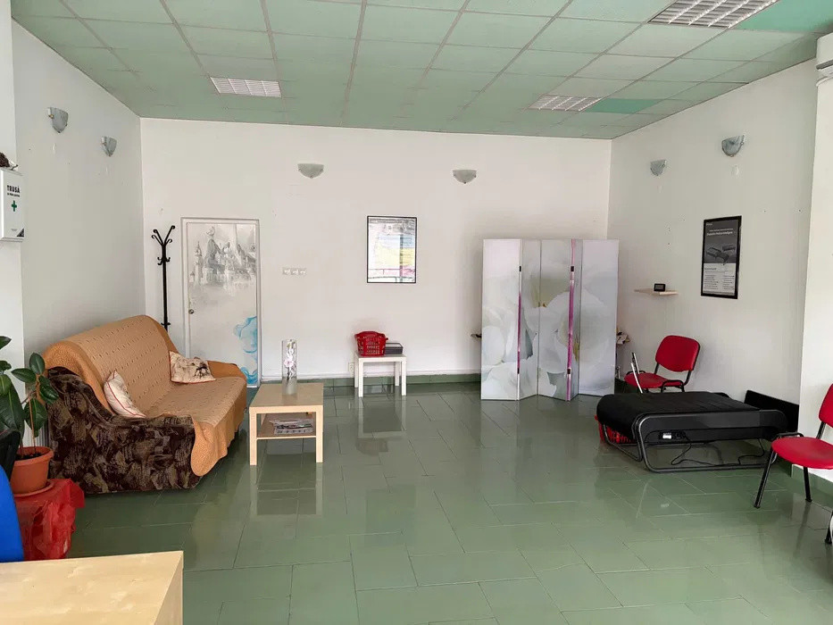 Spatiu comercial l 70 mp utili l comaprtimentat l Marasti - Bibliotecii