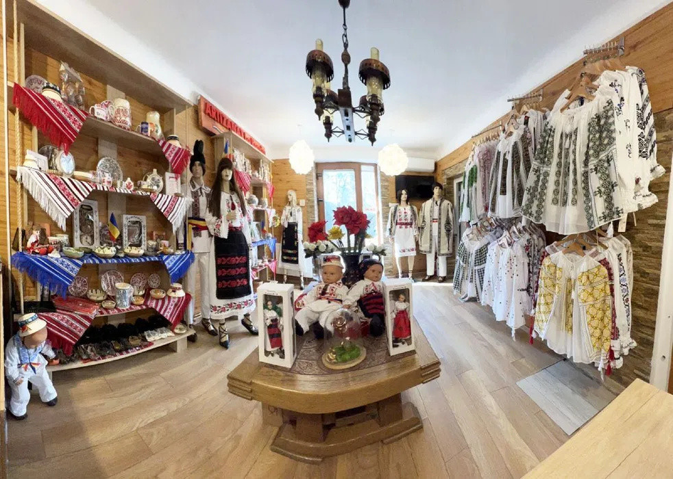  Spatiu comercial l compartimentat l vad l vitrina l Str. Bucuresti 