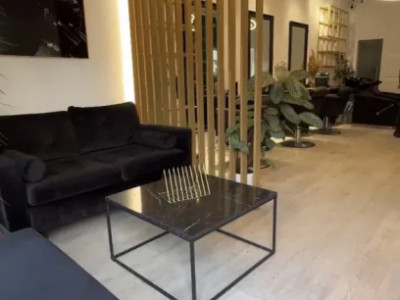 Afacere la cheie l salon infrumusetare l pe 3 niveluri l Calea Turzii