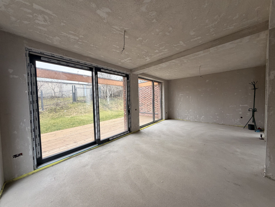 Casa noua 240mp UTIL | 6 camere | Cartier GRUIA | Teren 300mp 