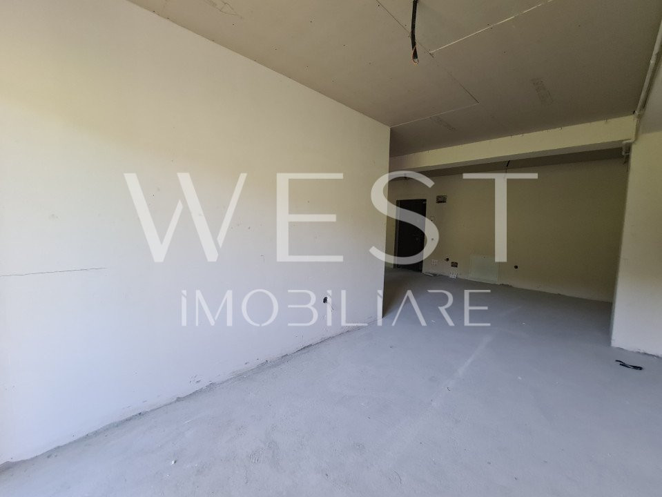 Apartament luminos 3 camere! Terasa generoasa ! Zona linistita ! CF !