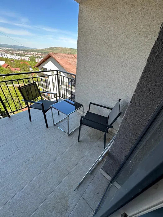 Apartament modern l la cheie l 3 camere l parcare l Razoare 