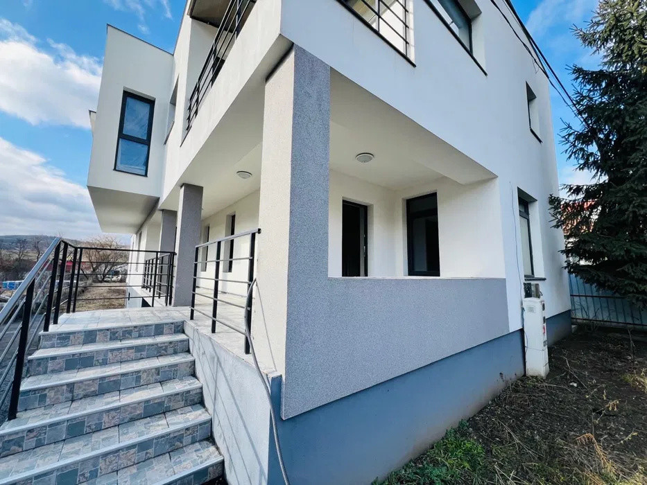 Spatiu premium l alimentatie publica l 140-230 mp utili l Baciu 