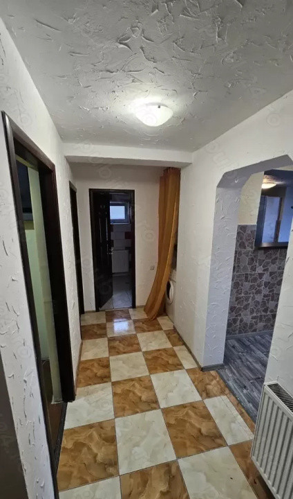 Apartament 3 camere | 89 mp | Foisor | Curte comuna | Parcare |