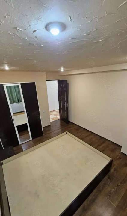 Apartament 3 camere | 89 mp | Foisor | Curte comuna | Parcare |