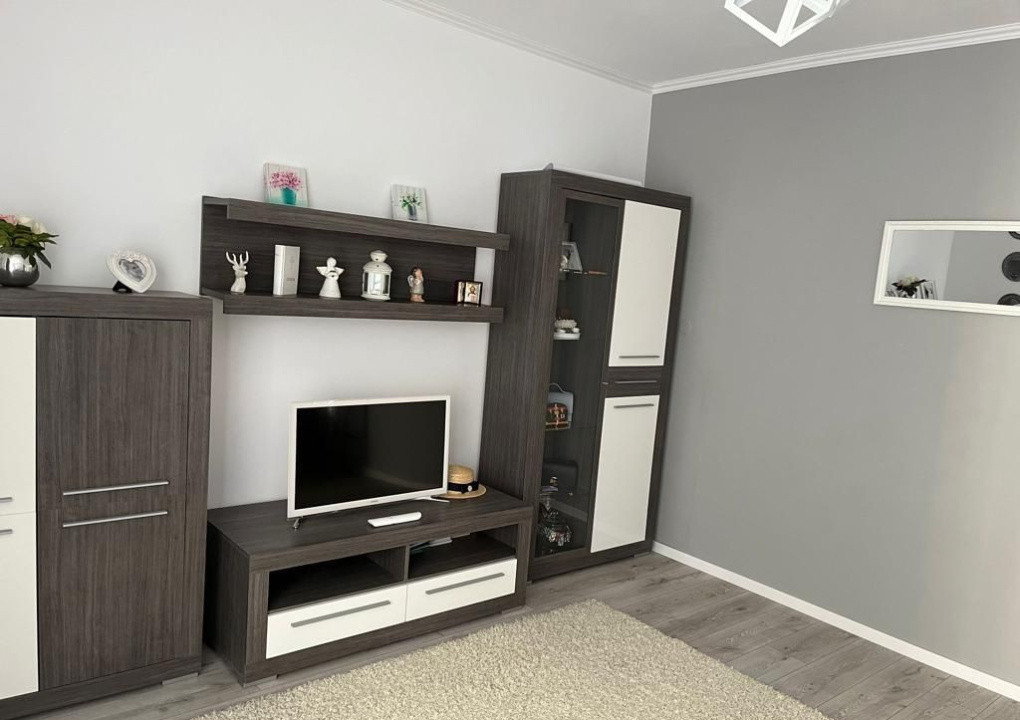 Apartament 50 mp utili | Florilor | Mobilat & utilat | Parcare inclusă