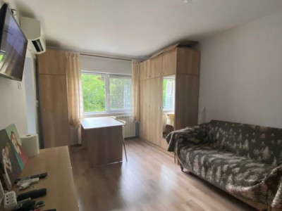 Garsoniera Zorilor - Louis Pasteur 27 mp utili 