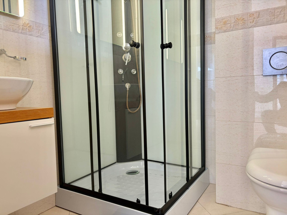 Penthouse pe 2 niveluri l 160 mp utili l terase 75 mp l parcare l B. Ziua